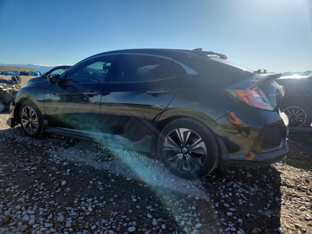 2017 HONDA CIVIC EX photo 2