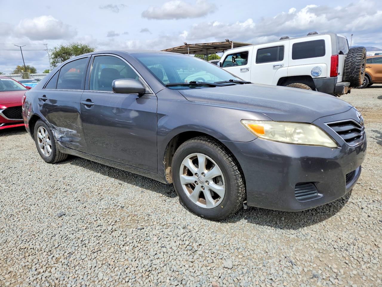 2011 TOYOTA CAMRY LE V6 photo 10
