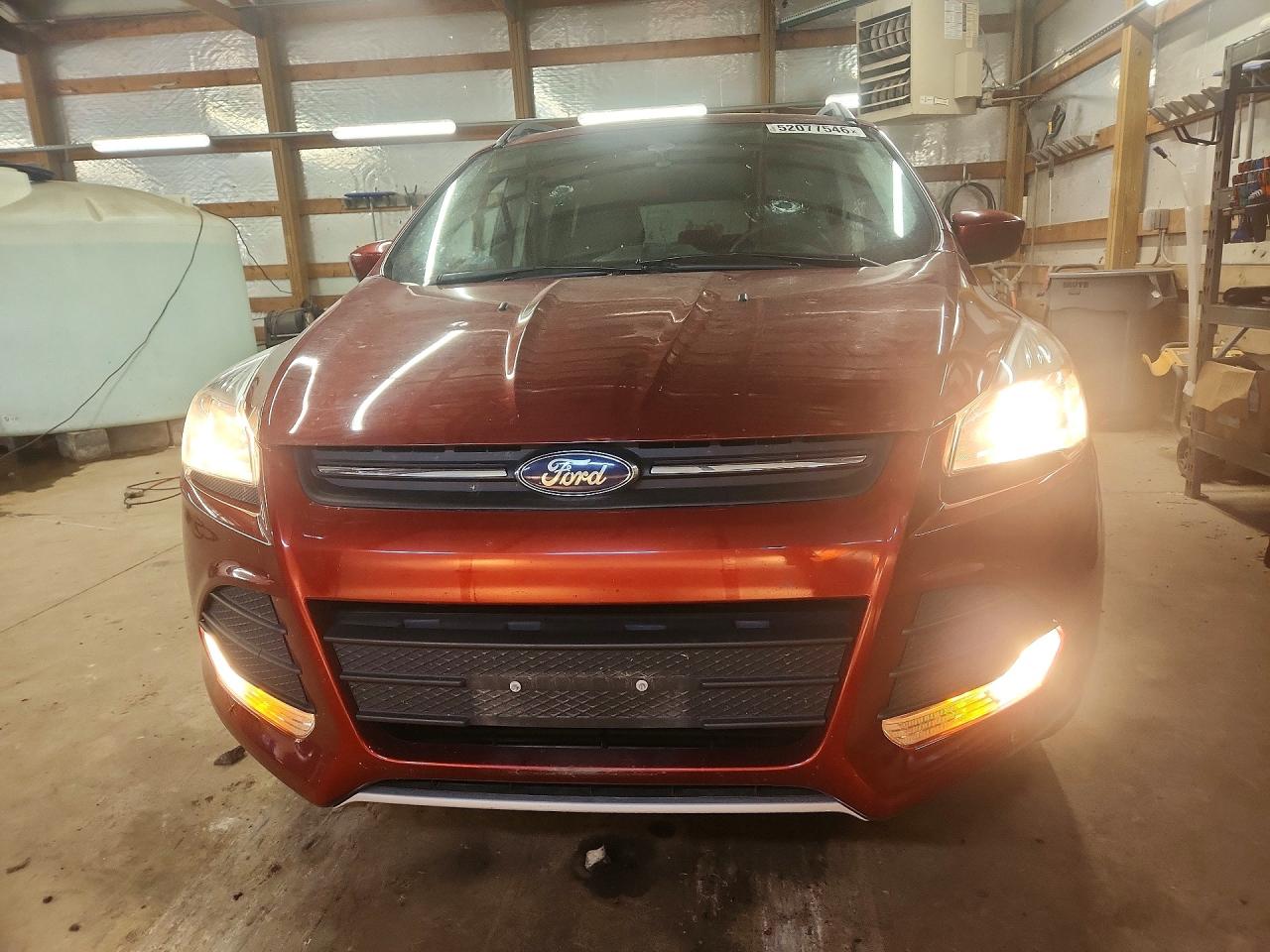 2016 FORD ESCAPE SE photo 9
