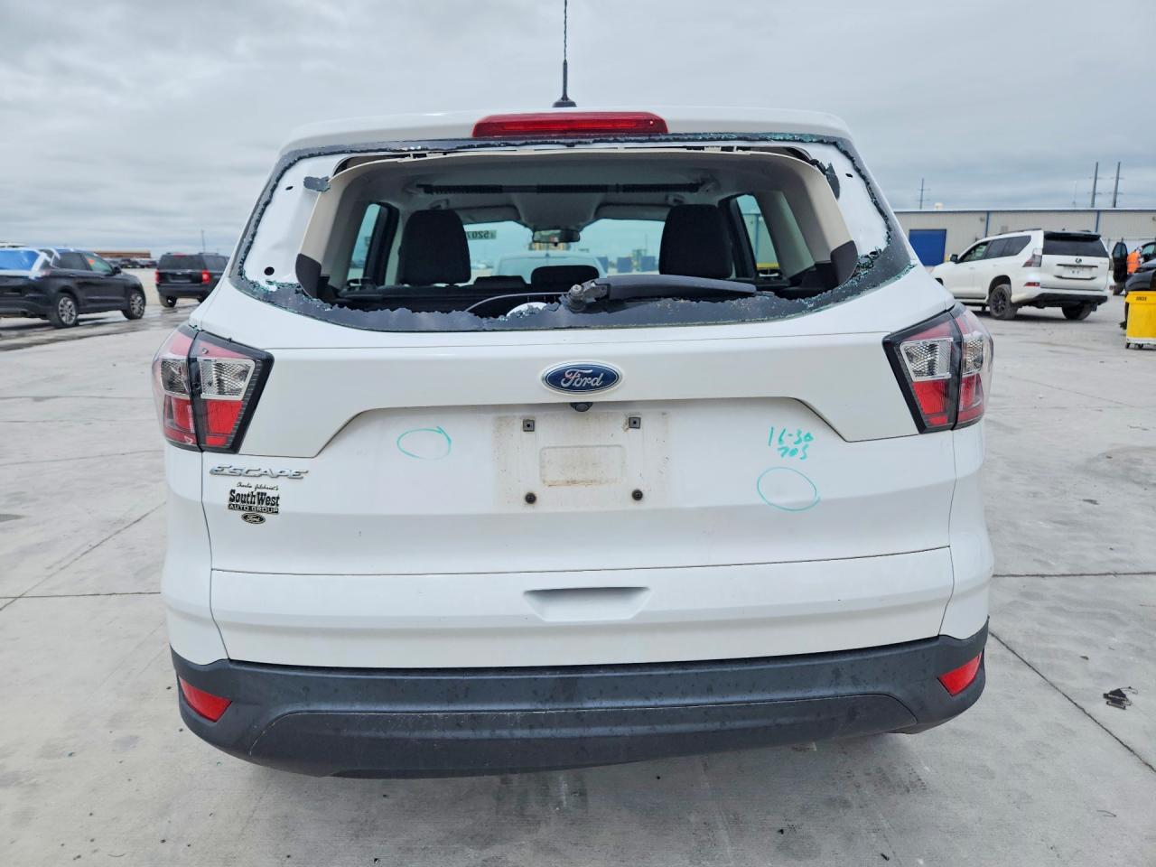 2017 FORD ESCAPE S photo 16