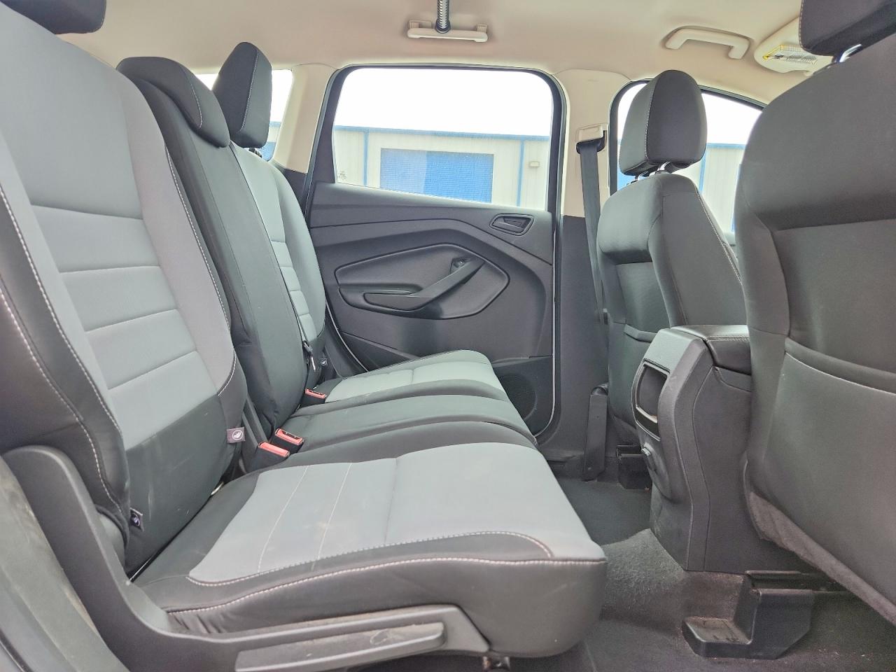 2017 FORD ESCAPE S photo 31