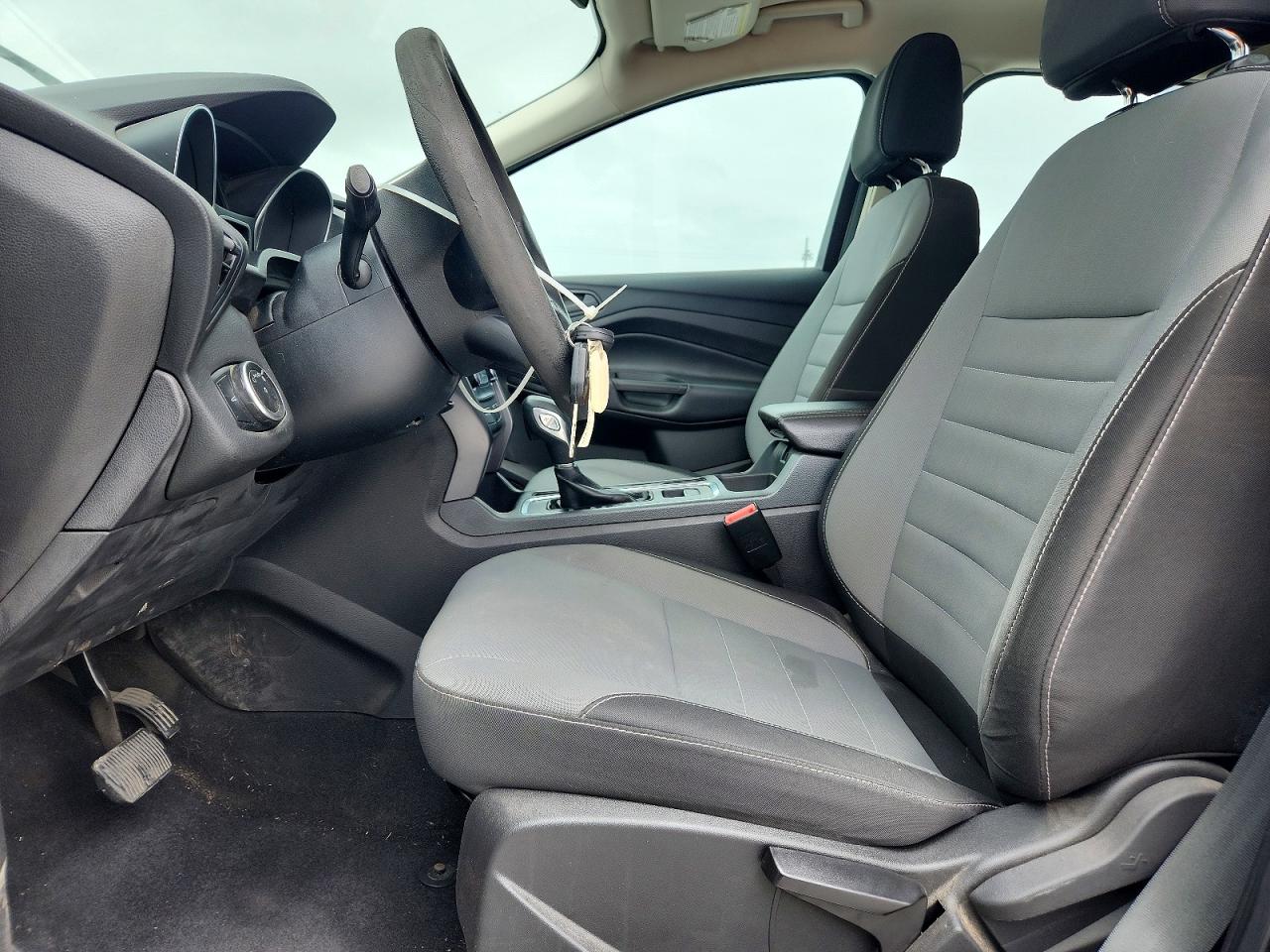 2017 FORD ESCAPE S photo 19