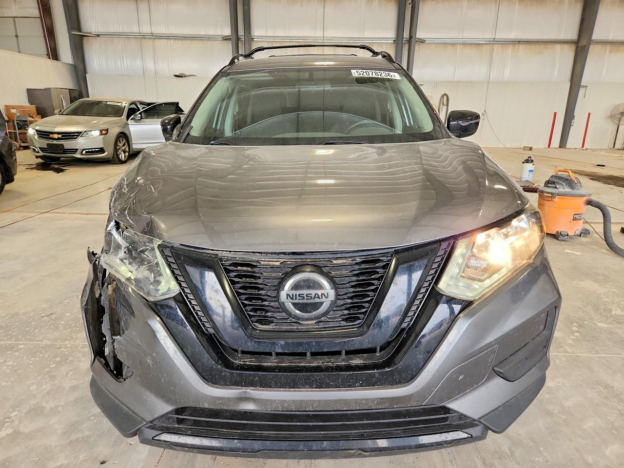 2018 NISSAN ROGUE SV photo 5