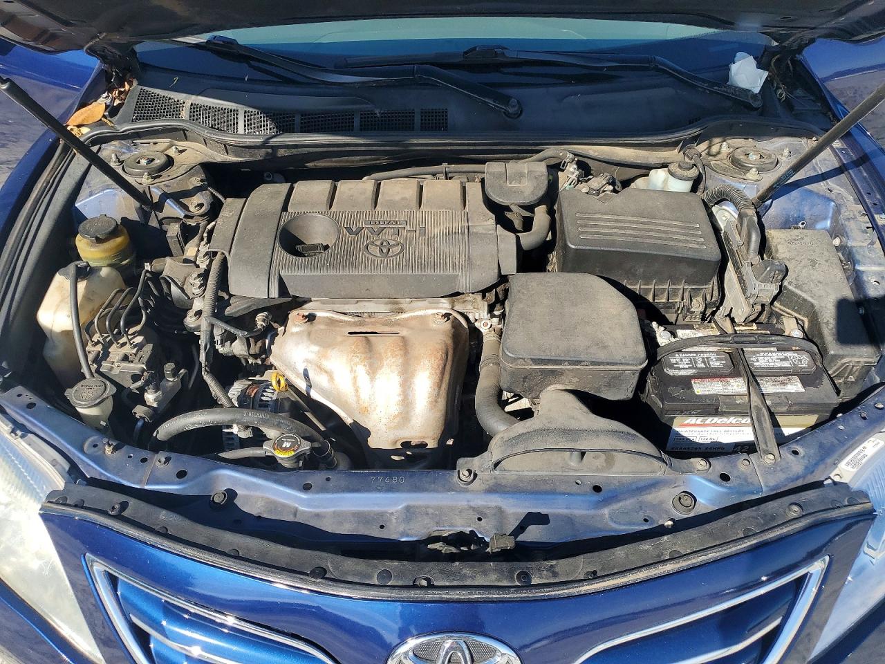 2011 TOYOTA CAMRY XLE photo 11
