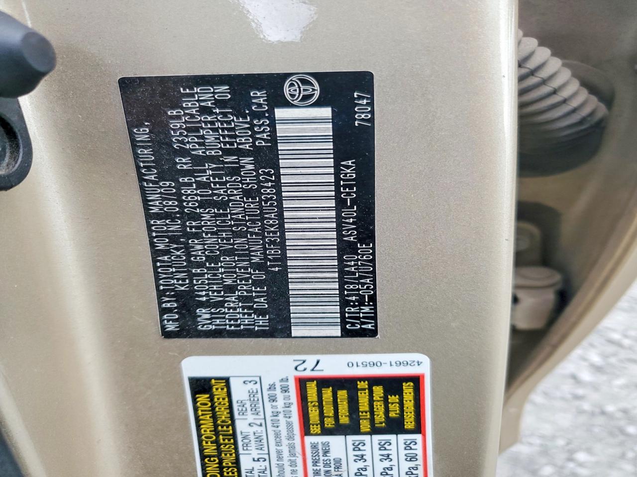 2010 TOYOTA CAMRY XLE photo 34