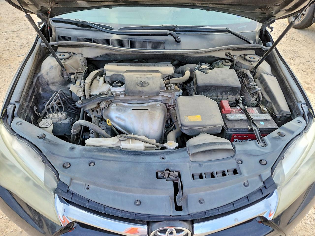2015 TOYOTA CAMRY XLE photo 11