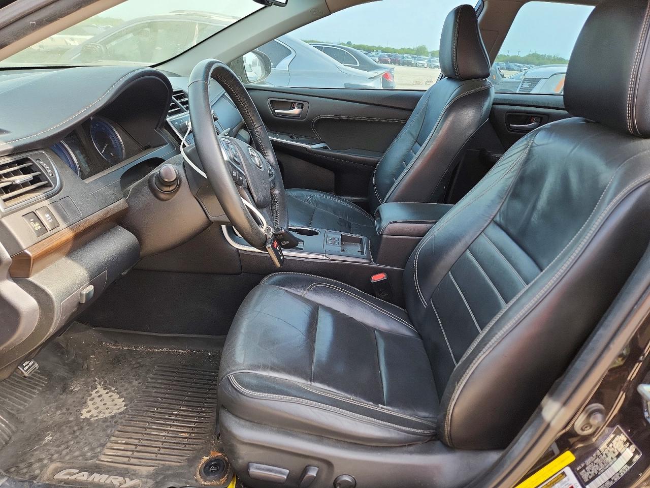 2015 TOYOTA CAMRY XLE photo 7