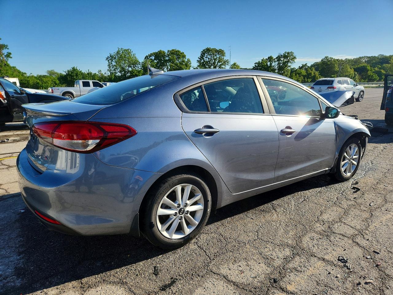 2017 KIA FORTE S photo 7