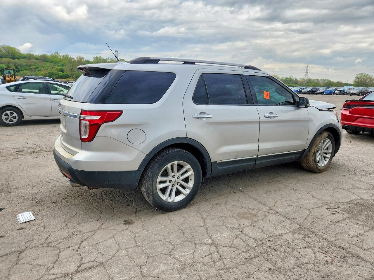 2014 FORD EXPLORER XLT photo 5