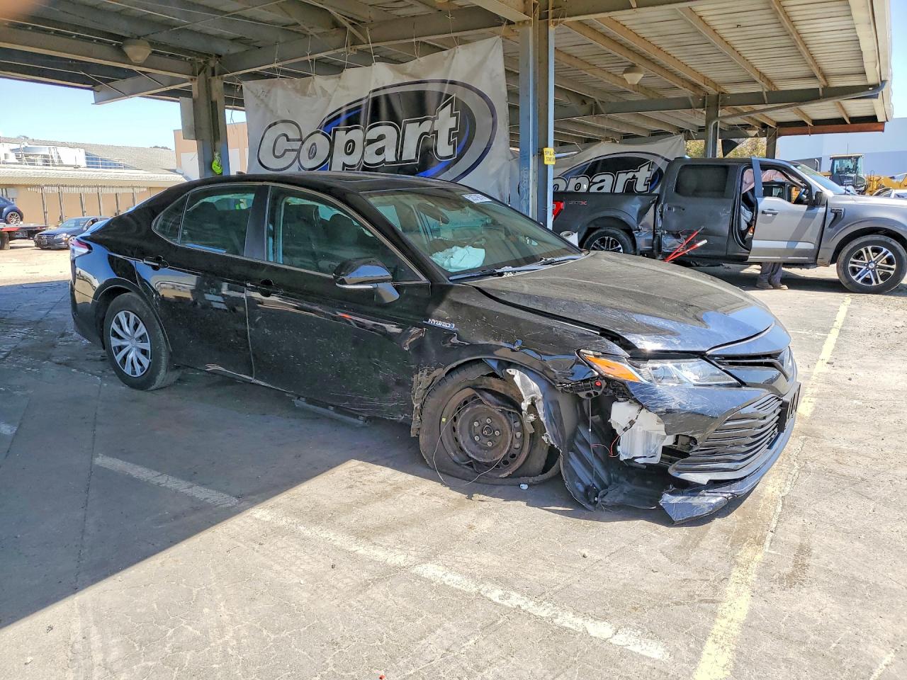2020 TOYOTA CAMRY LE photo 10