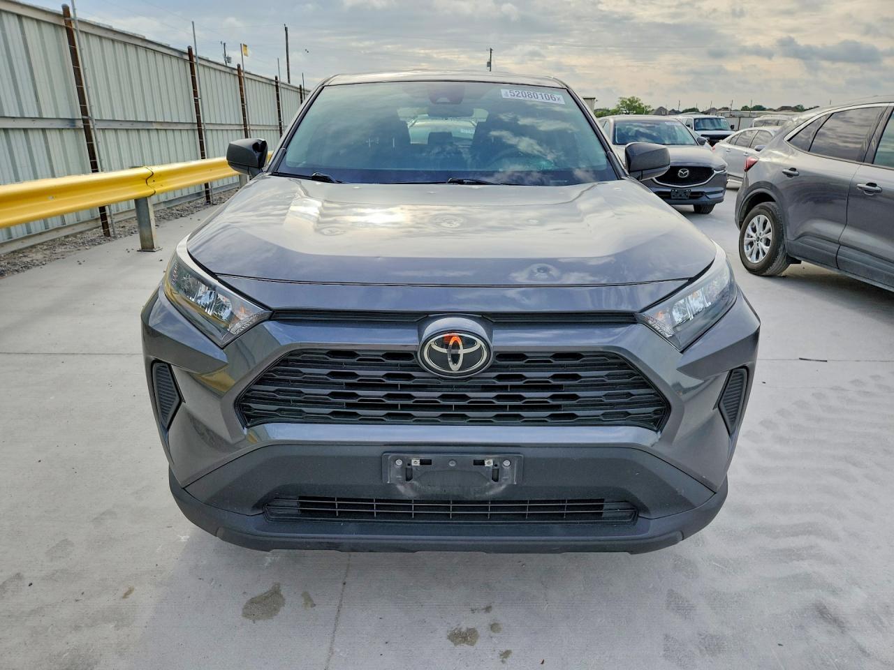 2022 TOYOTA RAV4 LE photo 5