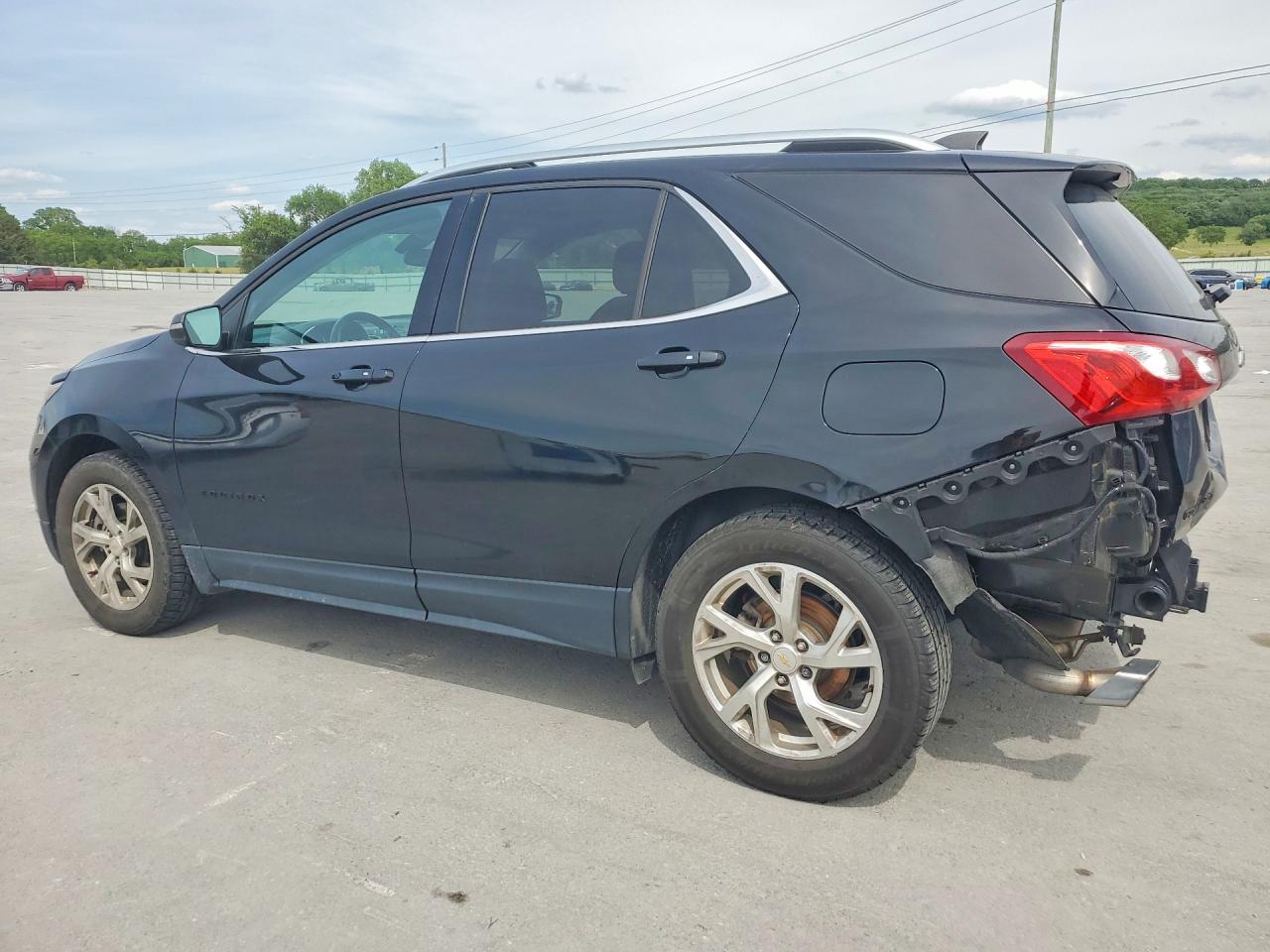 2018 CHEVROLET EQUINOX LT photo 4