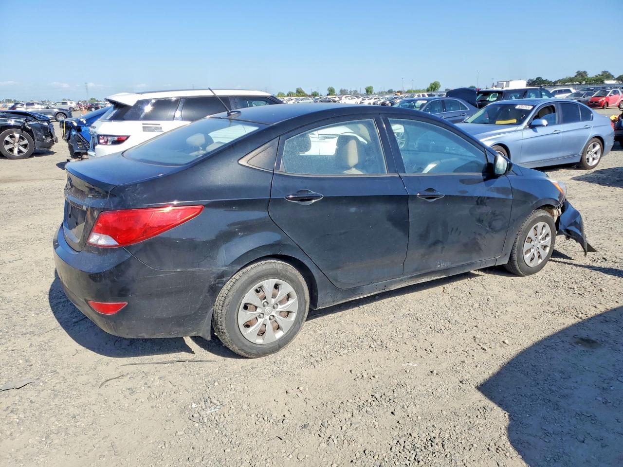 2016 HYUNDAI ACCENT SE photo 7