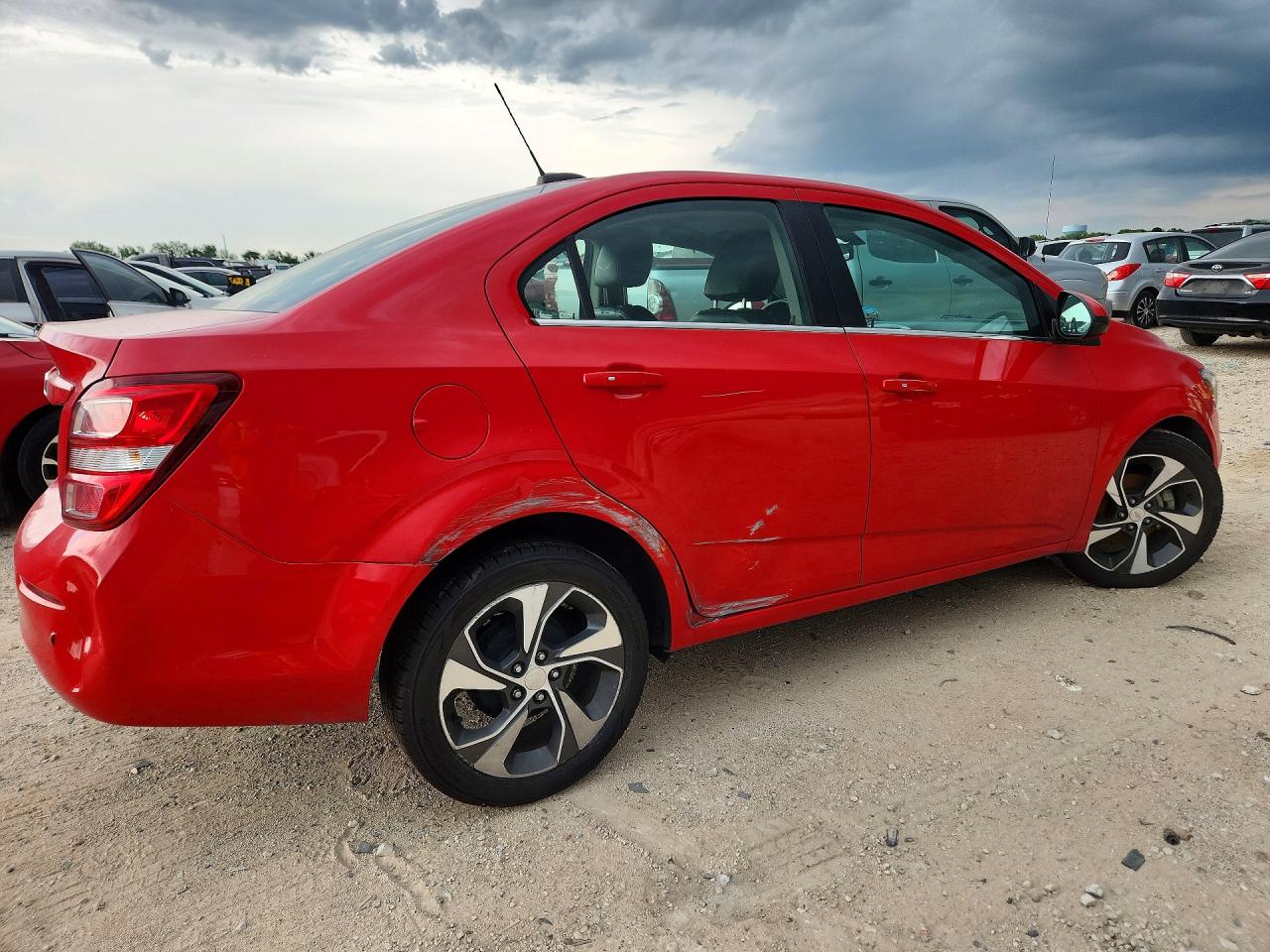 2017 CHEVROLET SONIC PREMIER photo 5