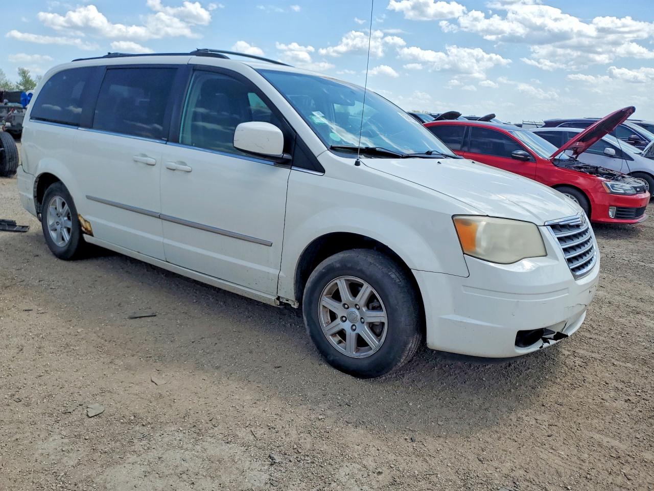 2010 CHRYSLER TOWN & COUNTRY TOURING photo 7