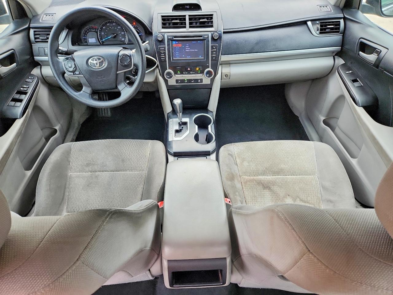 2013 TOYOTA CAMRY LE photo 22