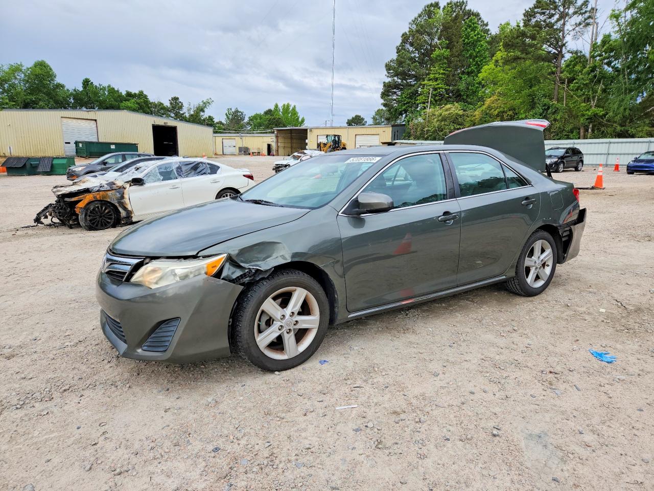 2013 TOYOTA CAMRY