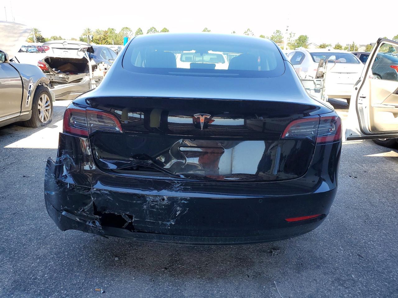 2018 TESLA MODEL 3 photo 16