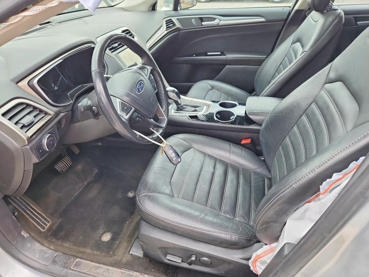 2014 FORD FUSION SE photo 19