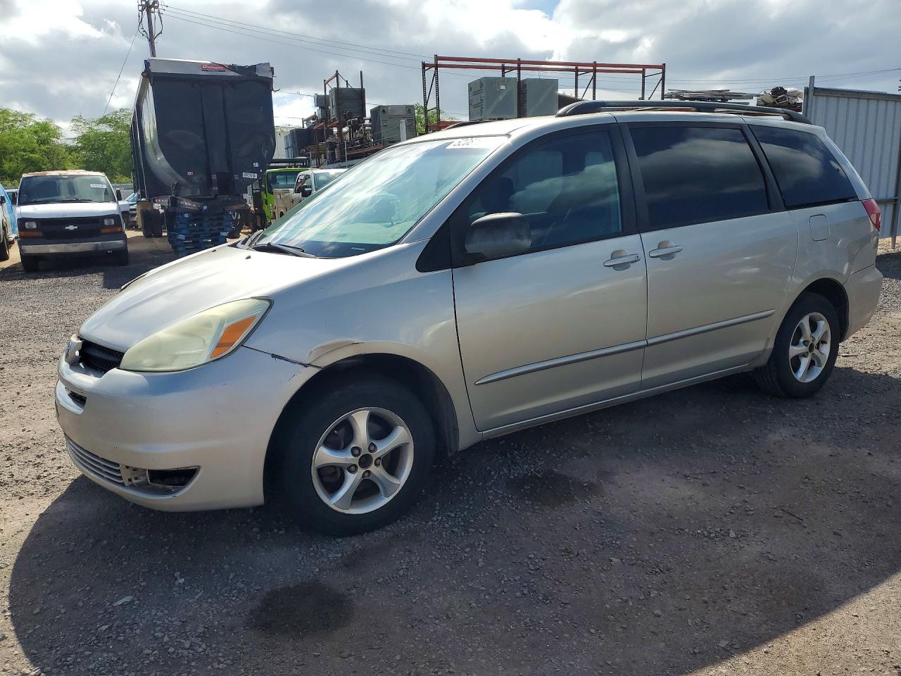 2004 TOYOTA SIENNA