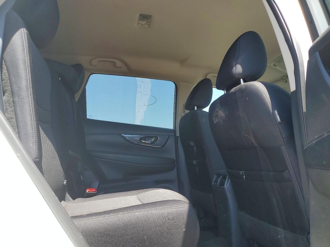 2018 NISSAN ROGUE S photo 31