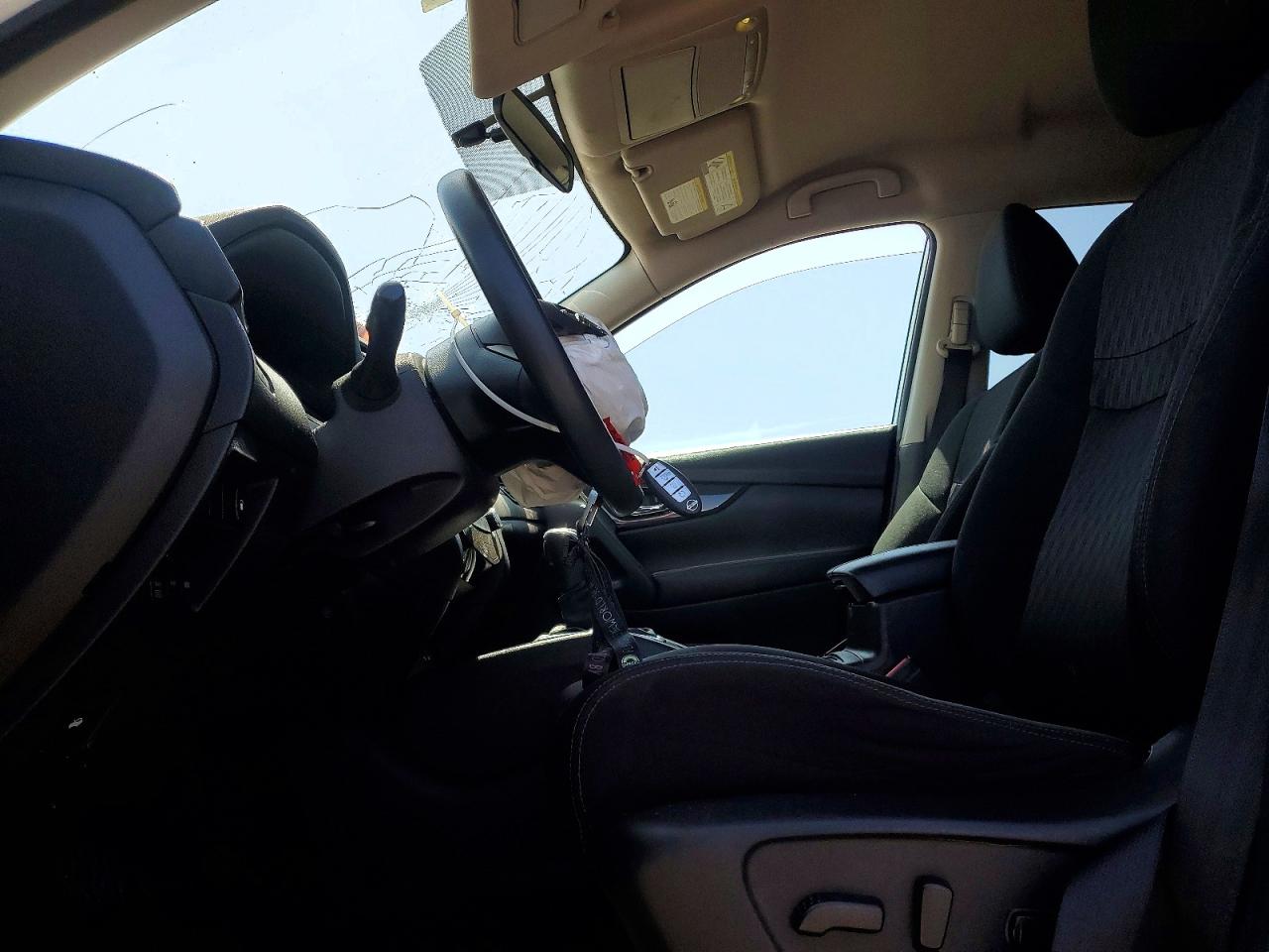 2018 NISSAN ROGUE S photo 19