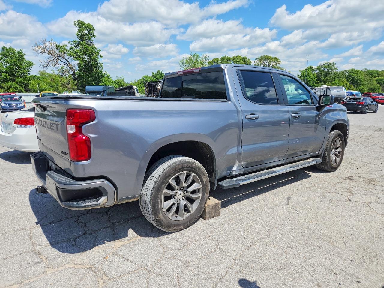 2021 CHEVROLET SILVERADO K1500 RST photo 5
