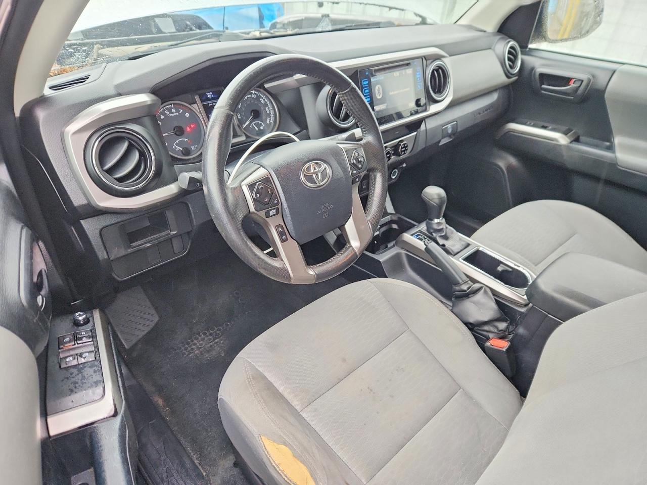 2017 TOYOTA TACOMA SR5 V6 photo 22