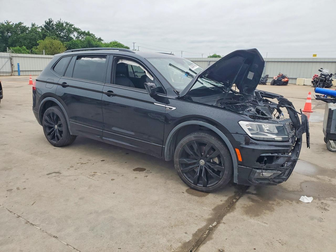2021 VOLKSWAGEN TIGUAN SE photo 7
