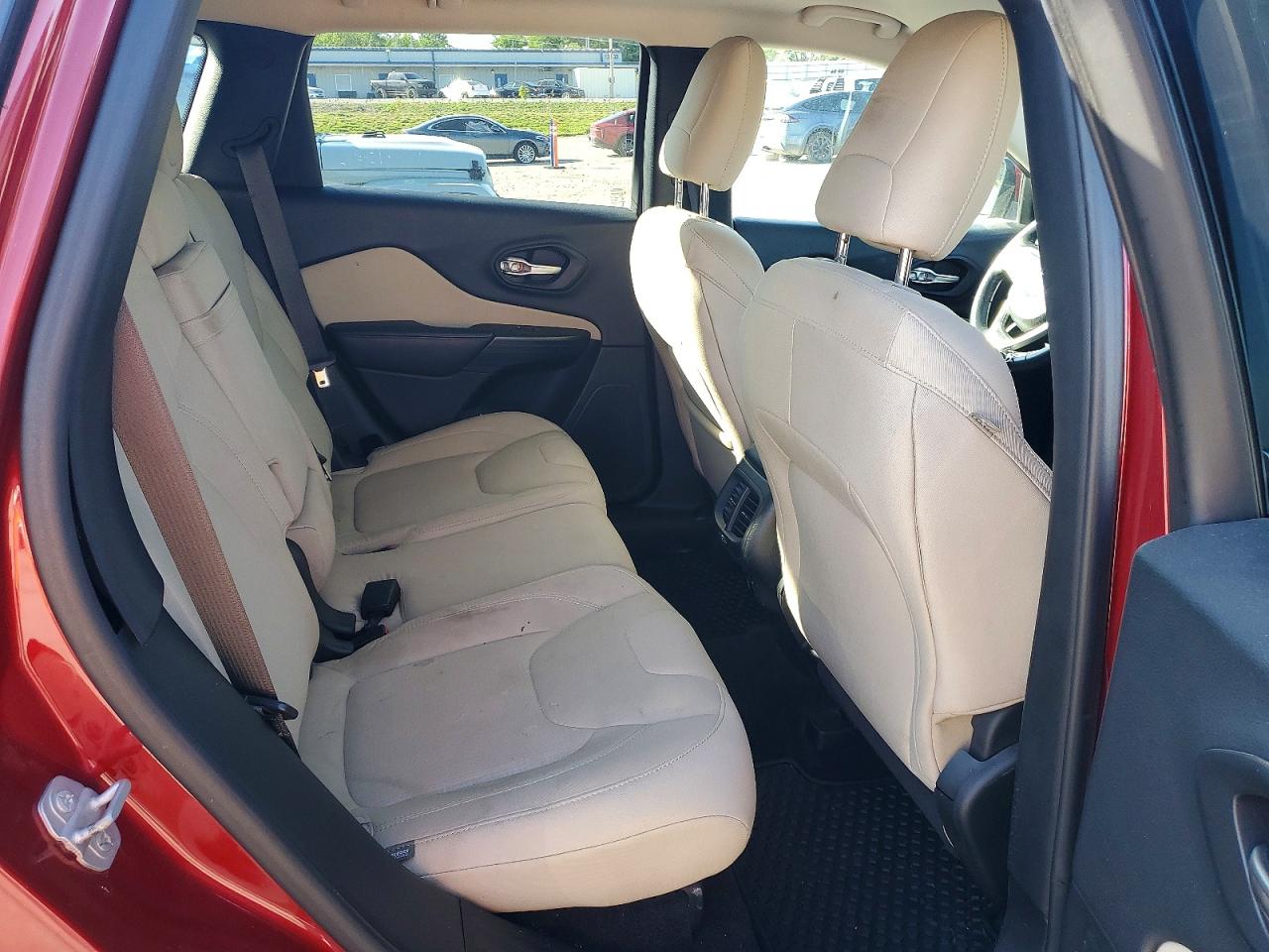 2015 JEEP CHEROKEE LATITUDE photo 31