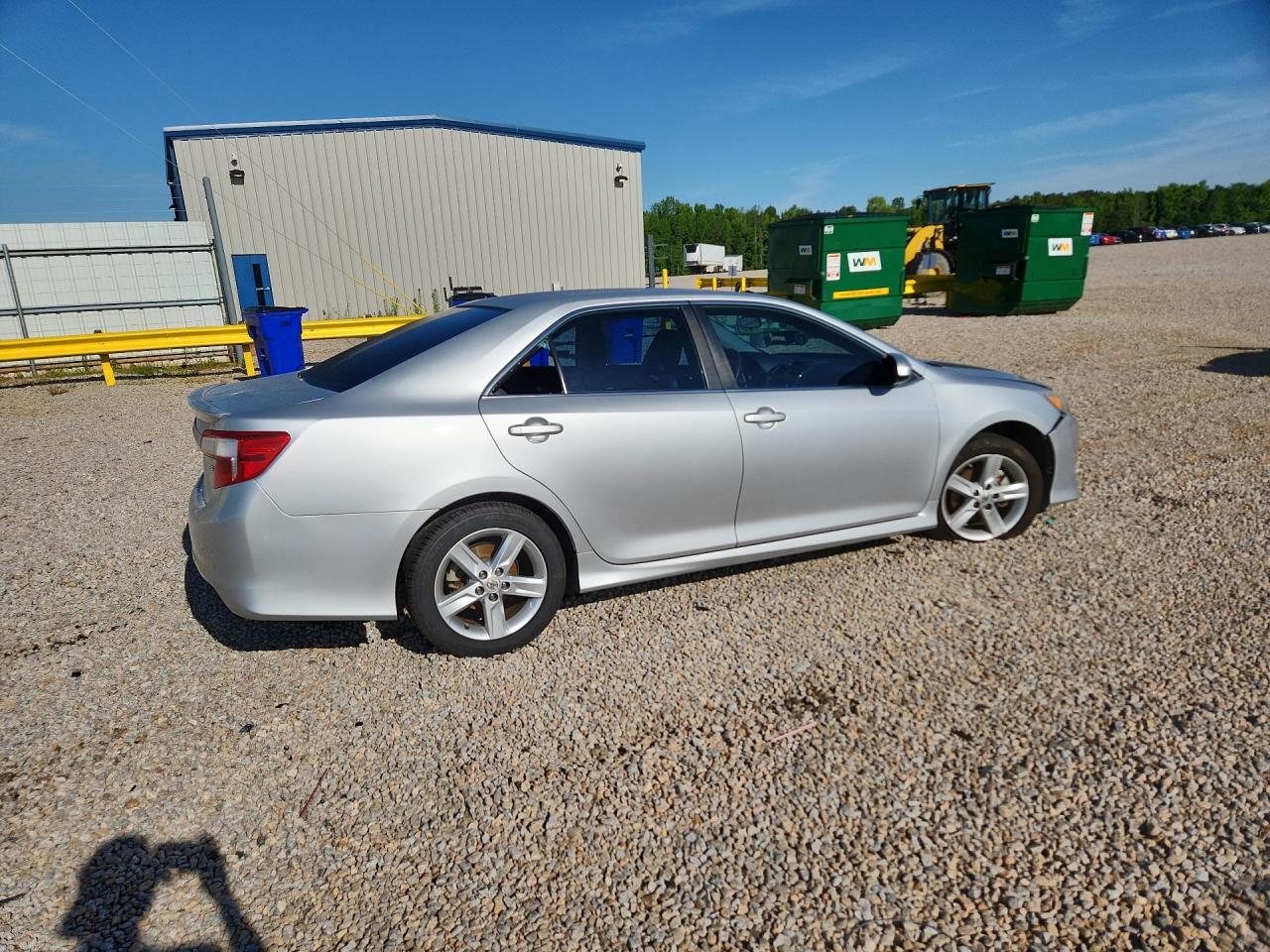 2014 TOYOTA CAMRY SE photo 7