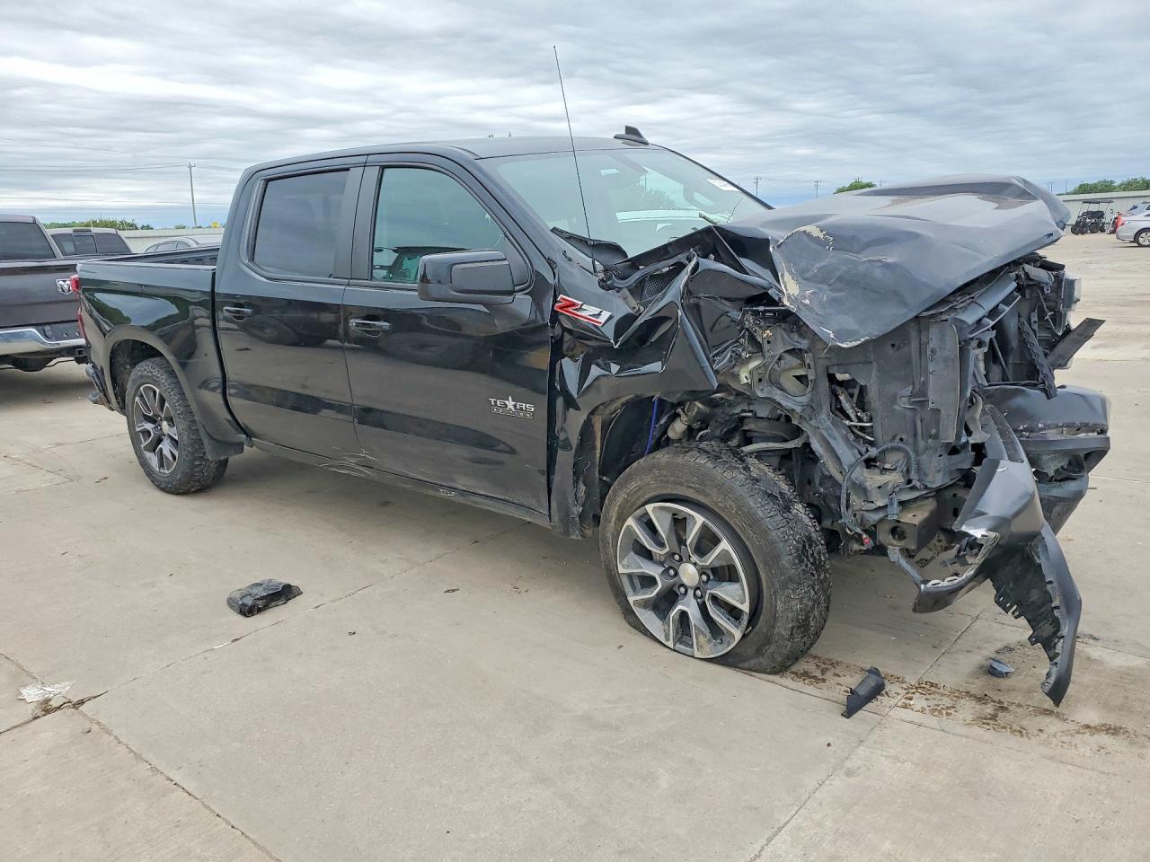 2020 CHEVROLET SILVERADO K1500 LT photo 10