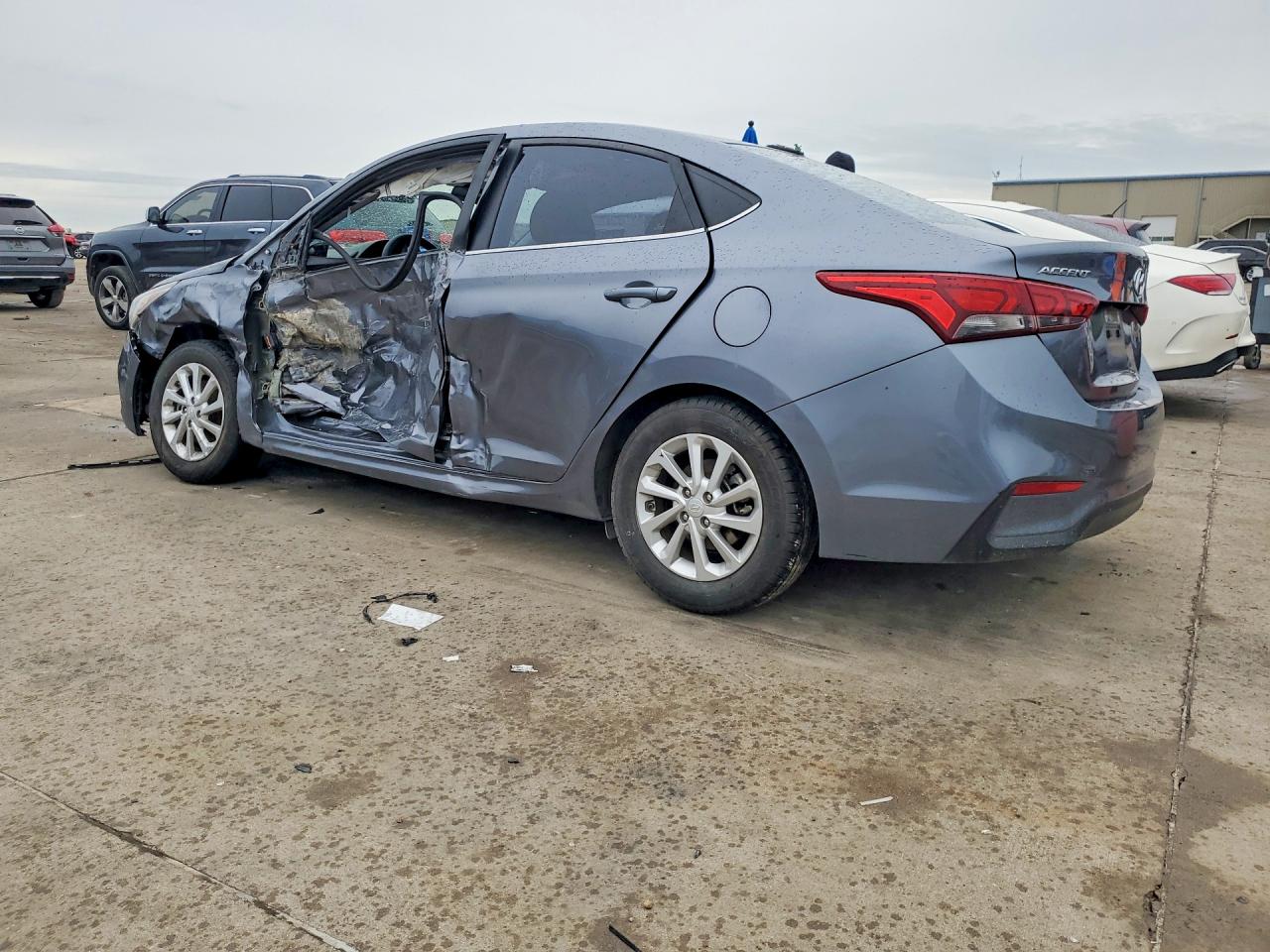 2019 HYUNDAI ACCENT SEL photo 4