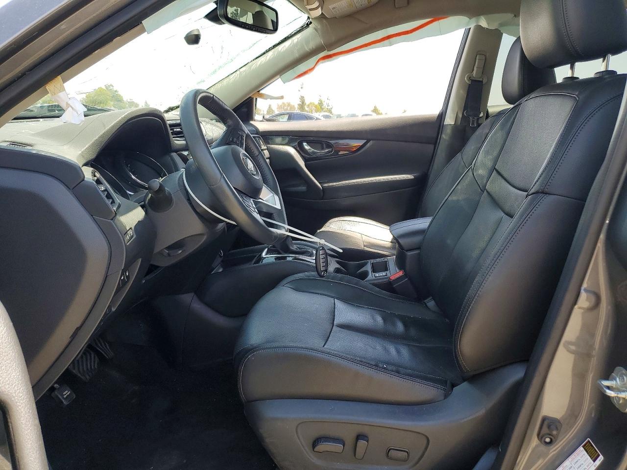 2018 NISSAN ROGUE SL photo 13