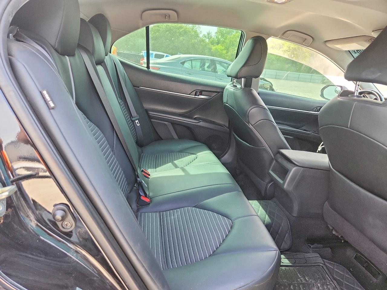 2020 TOYOTA CAMRY SE photo 28