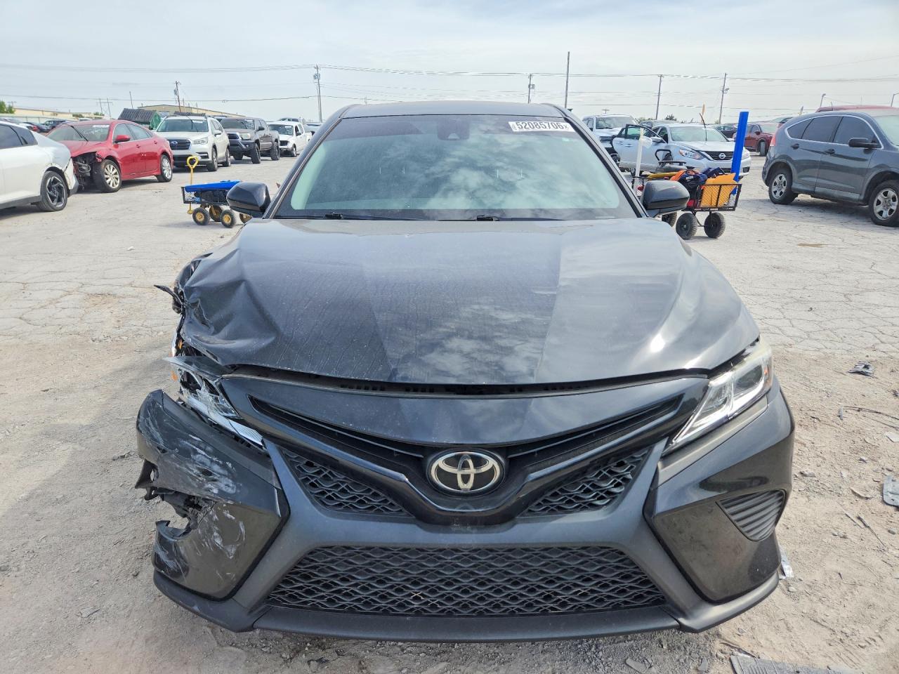 2020 TOYOTA CAMRY SE photo 13
