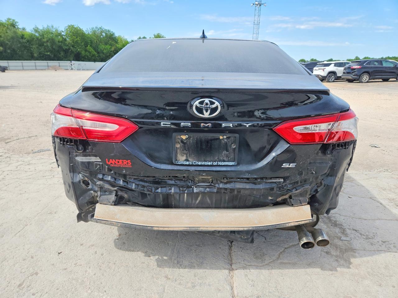 2020 TOYOTA CAMRY SE photo 16