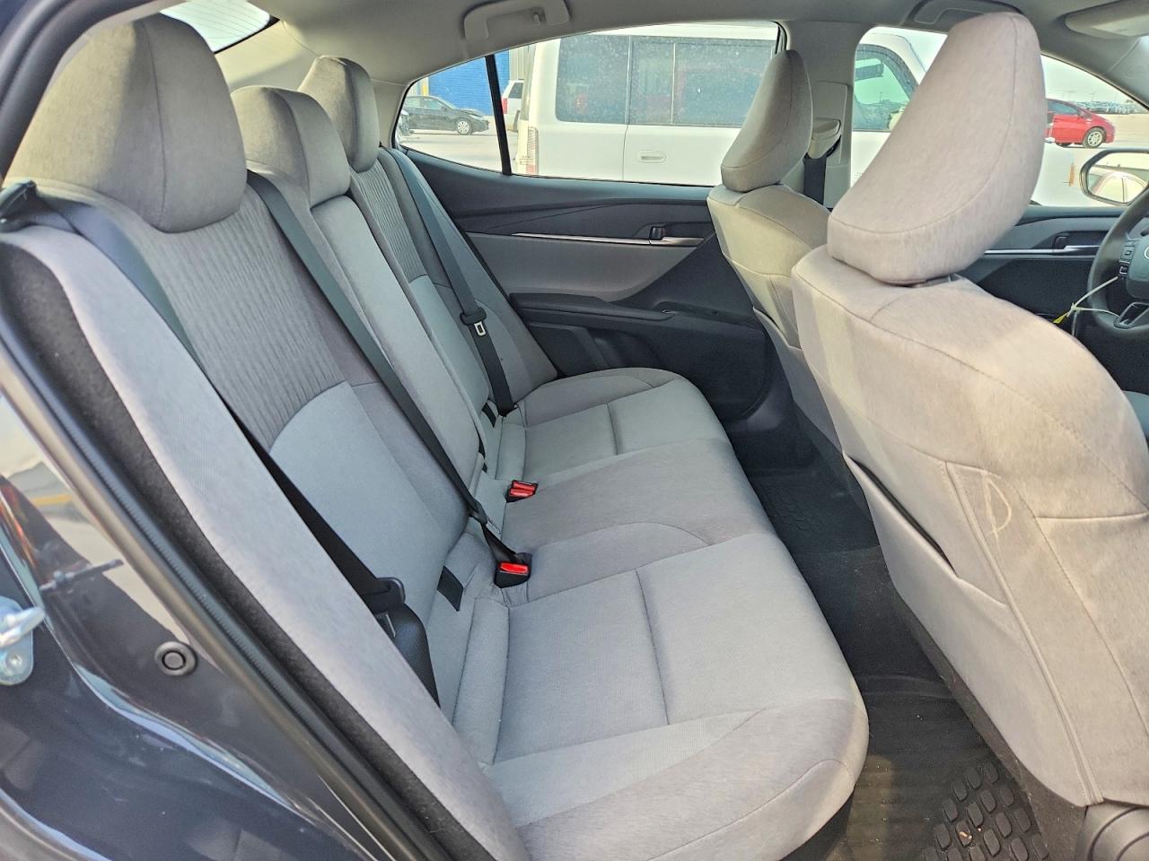 2025 TOYOTA CAMRY LE photo 10