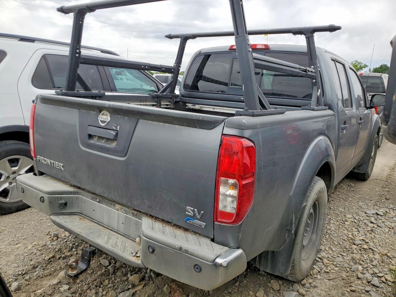 2017 NISSAN FRONTIER SV photo 7