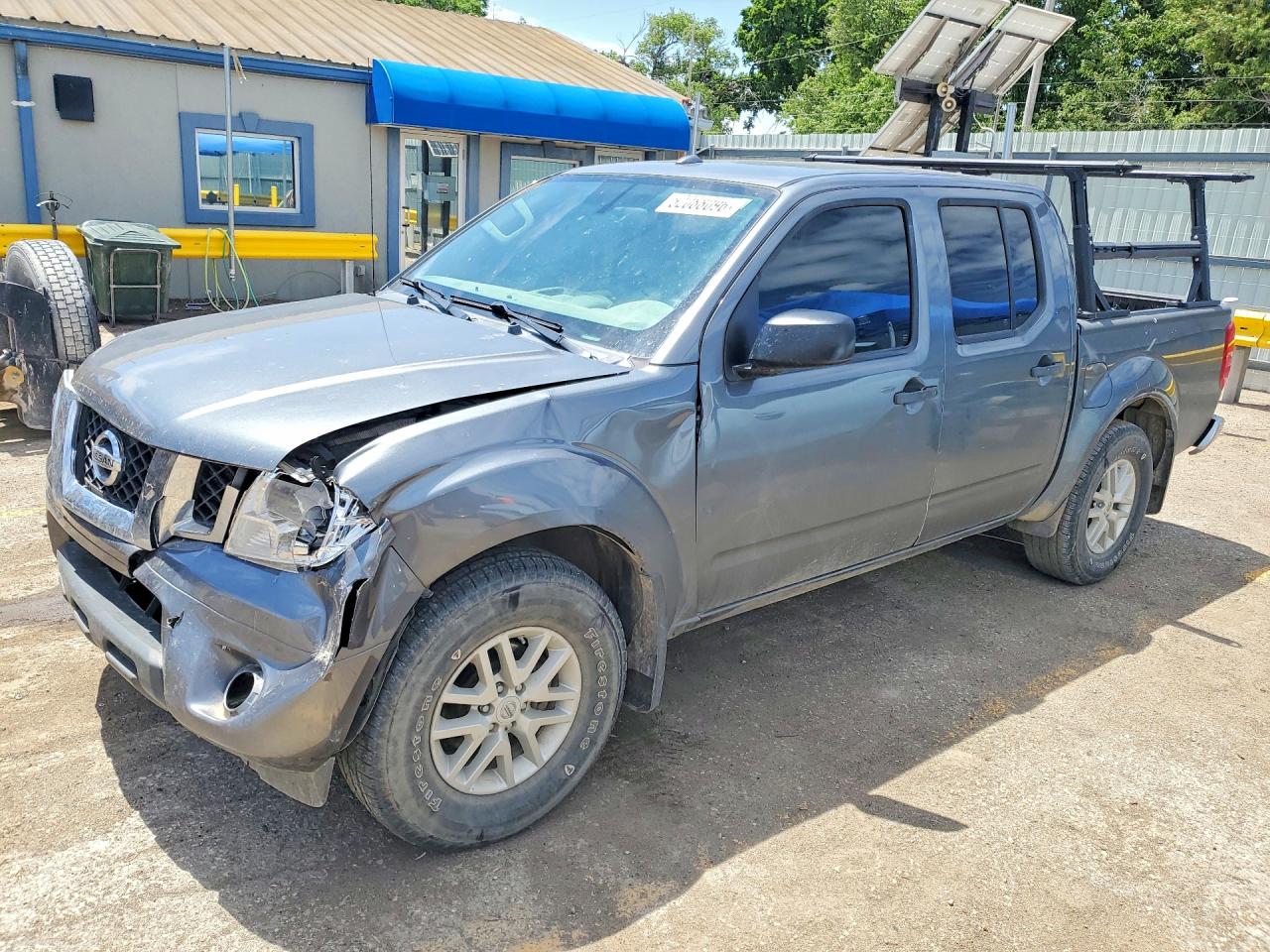 2017 NISSAN FRONTIER