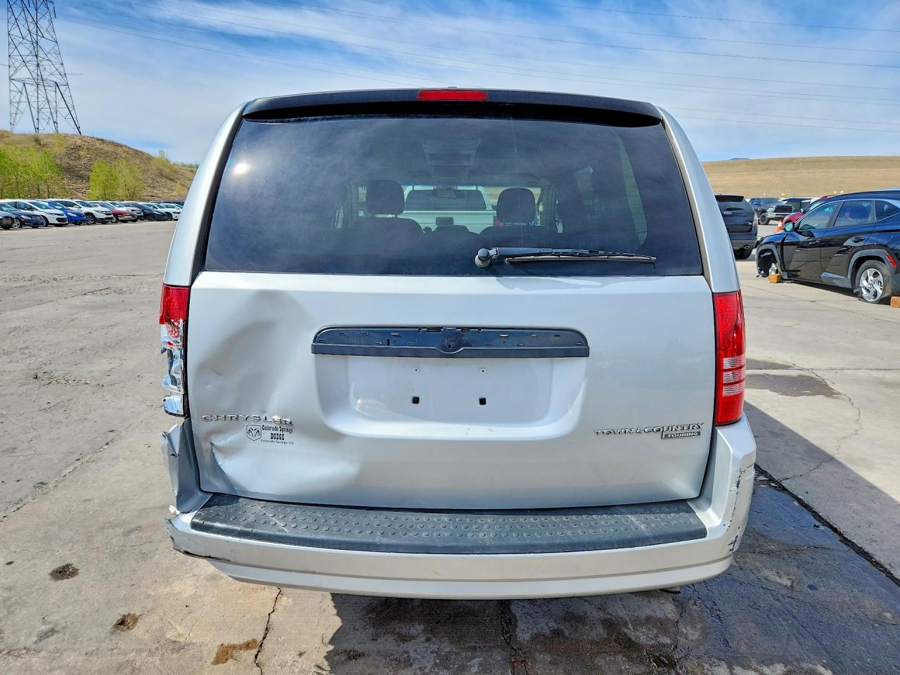 2010 CHRYSLER TOWN & COUNTRY TOURING photo 6