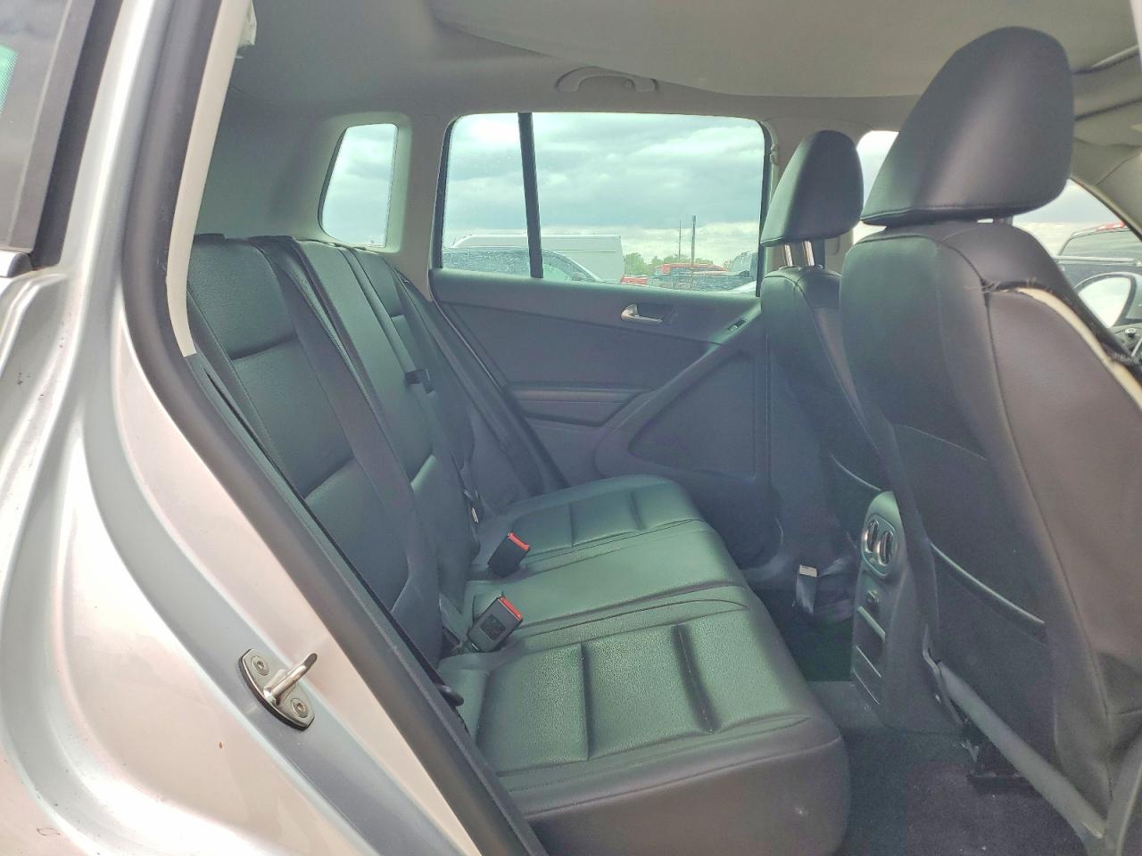 2012 VOLKSWAGEN TIGUAN photo 21