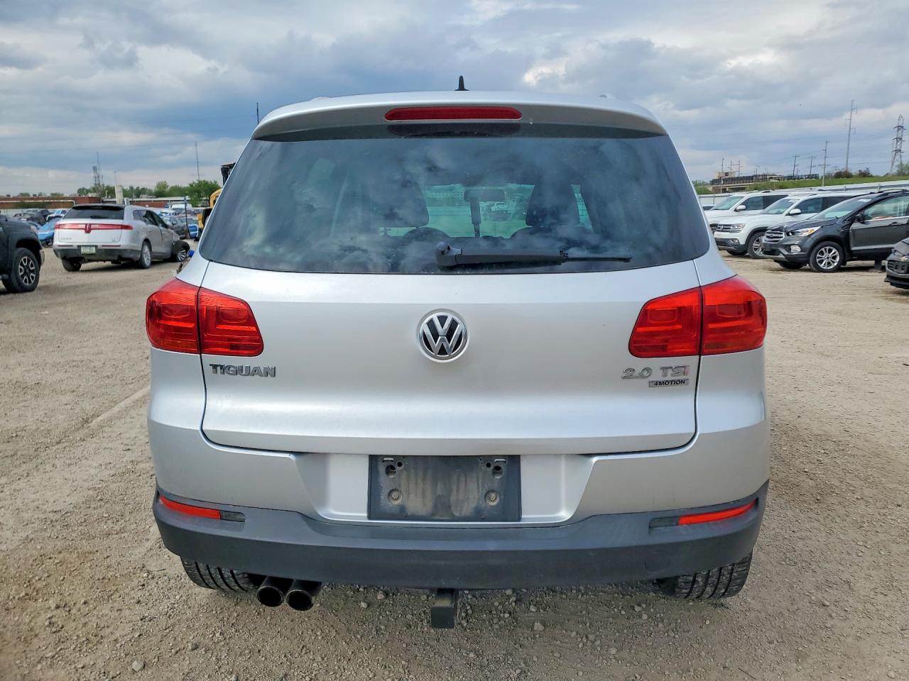 2012 VOLKSWAGEN TIGUAN photo 11