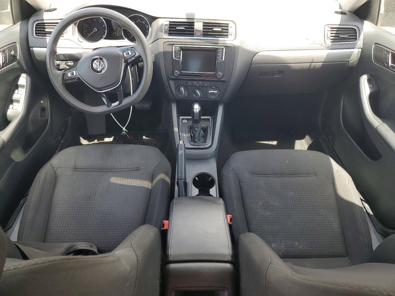 2016 VOLKSWAGEN JETTA SE photo 15