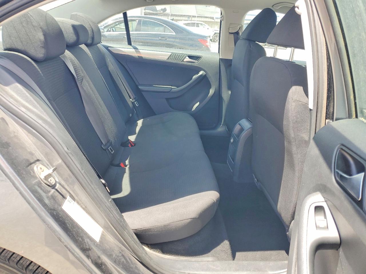2016 VOLKSWAGEN JETTA SE photo 19