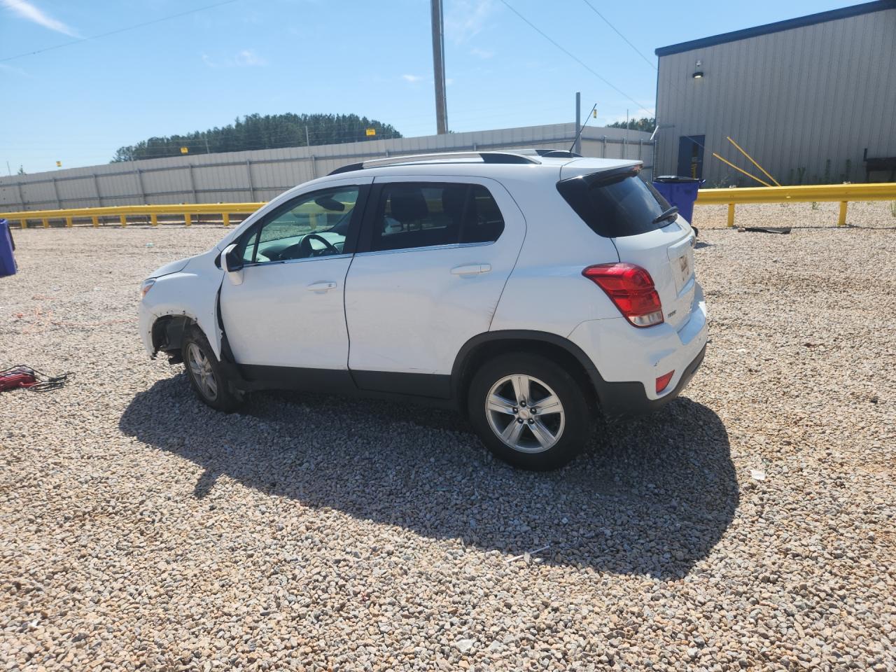 2020 CHEVROLET TRAX 1LT photo 2