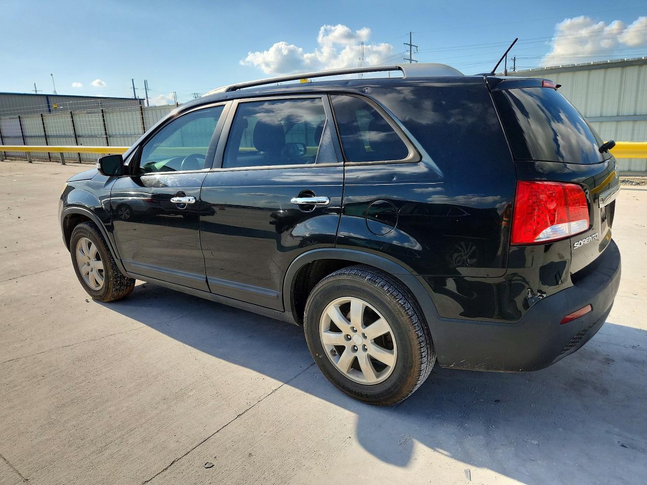 2012 KIA SORENTO LX photo 3