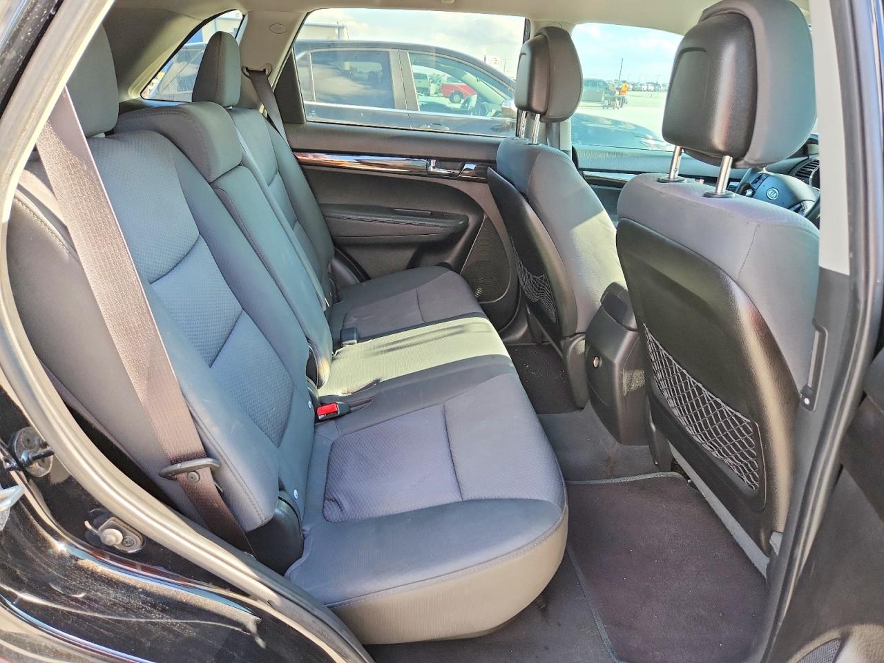 2012 KIA SORENTO LX photo 19