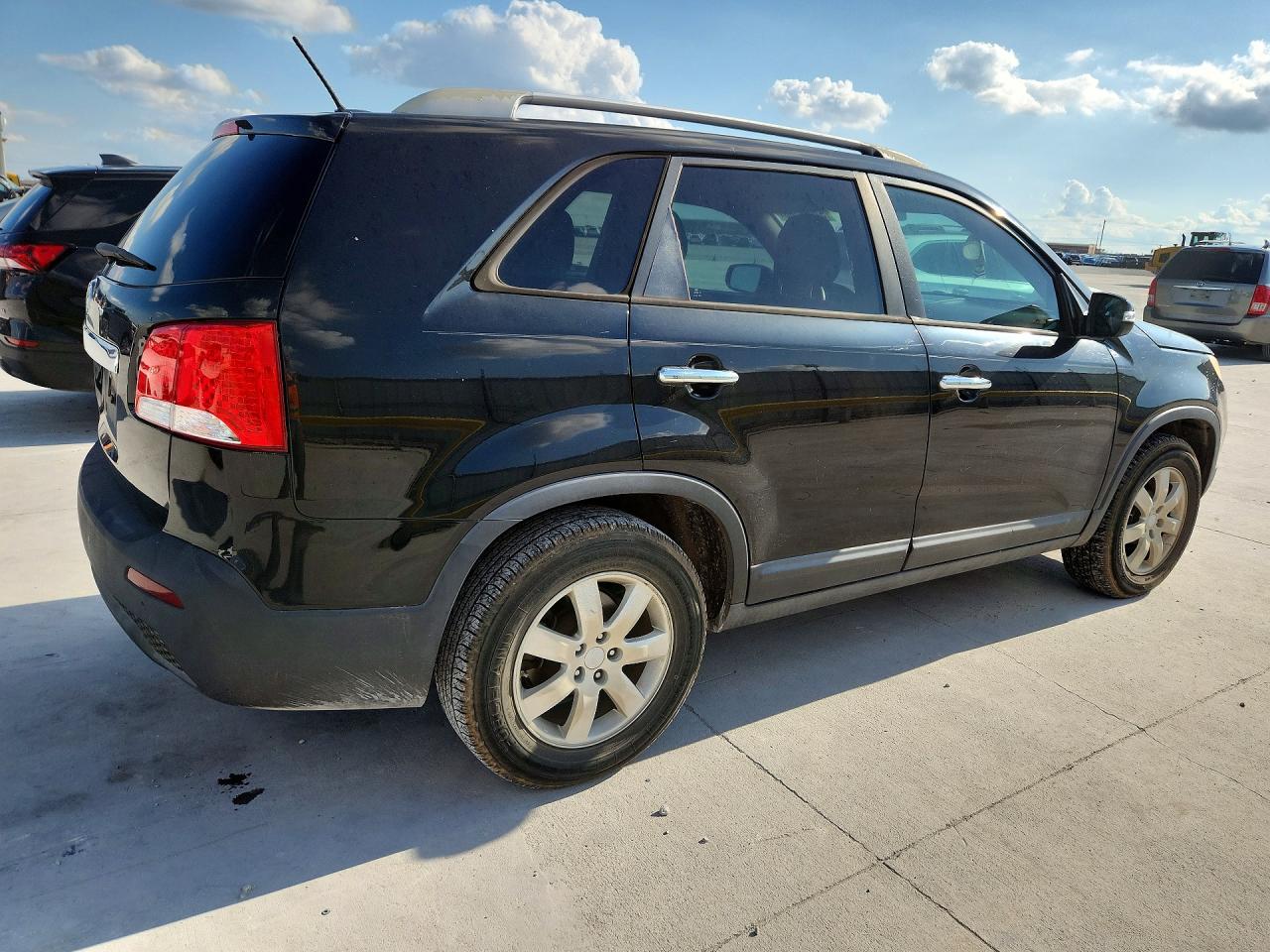 2012 KIA SORENTO LX photo 5
