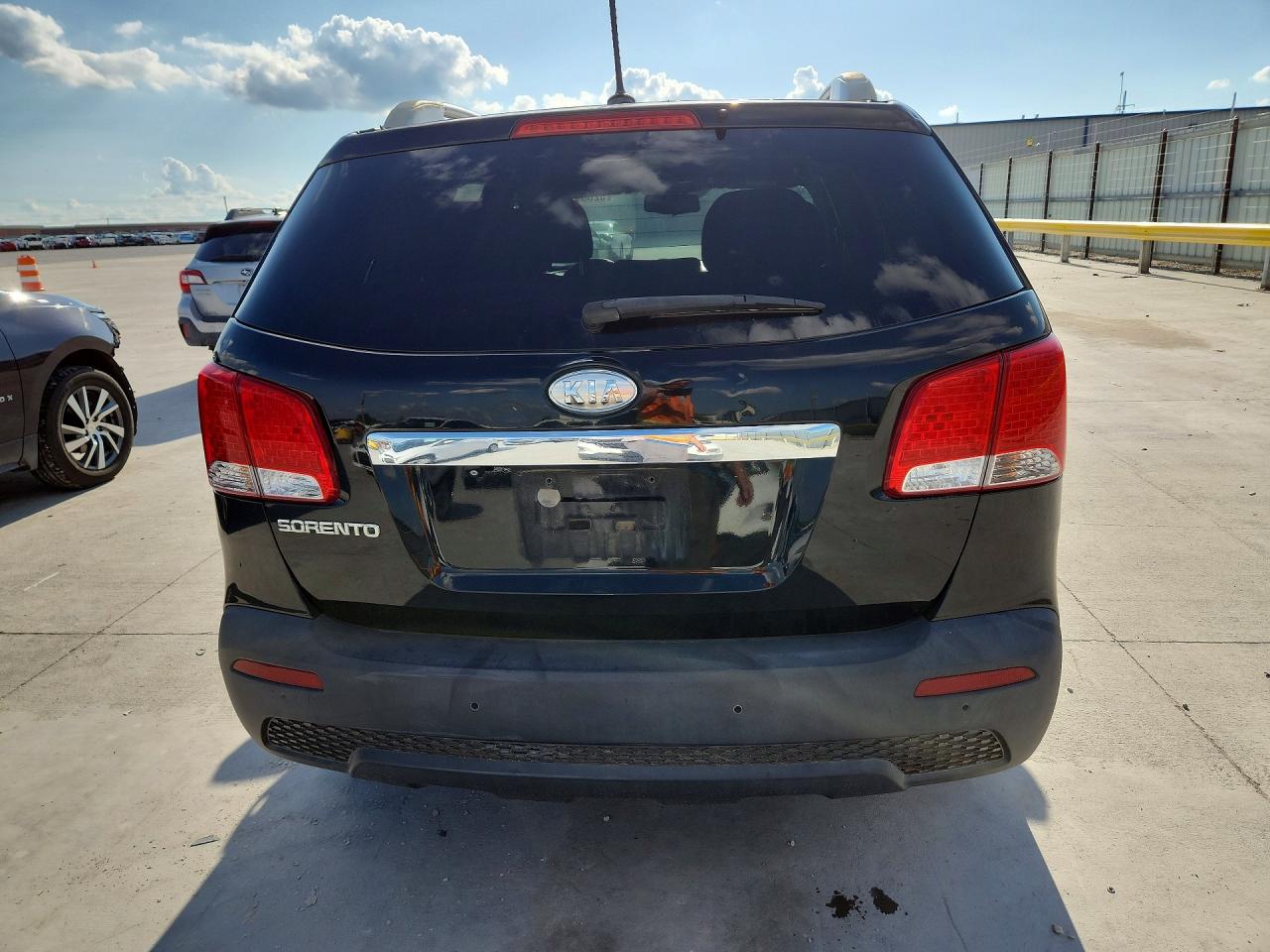 2012 KIA SORENTO LX photo 11